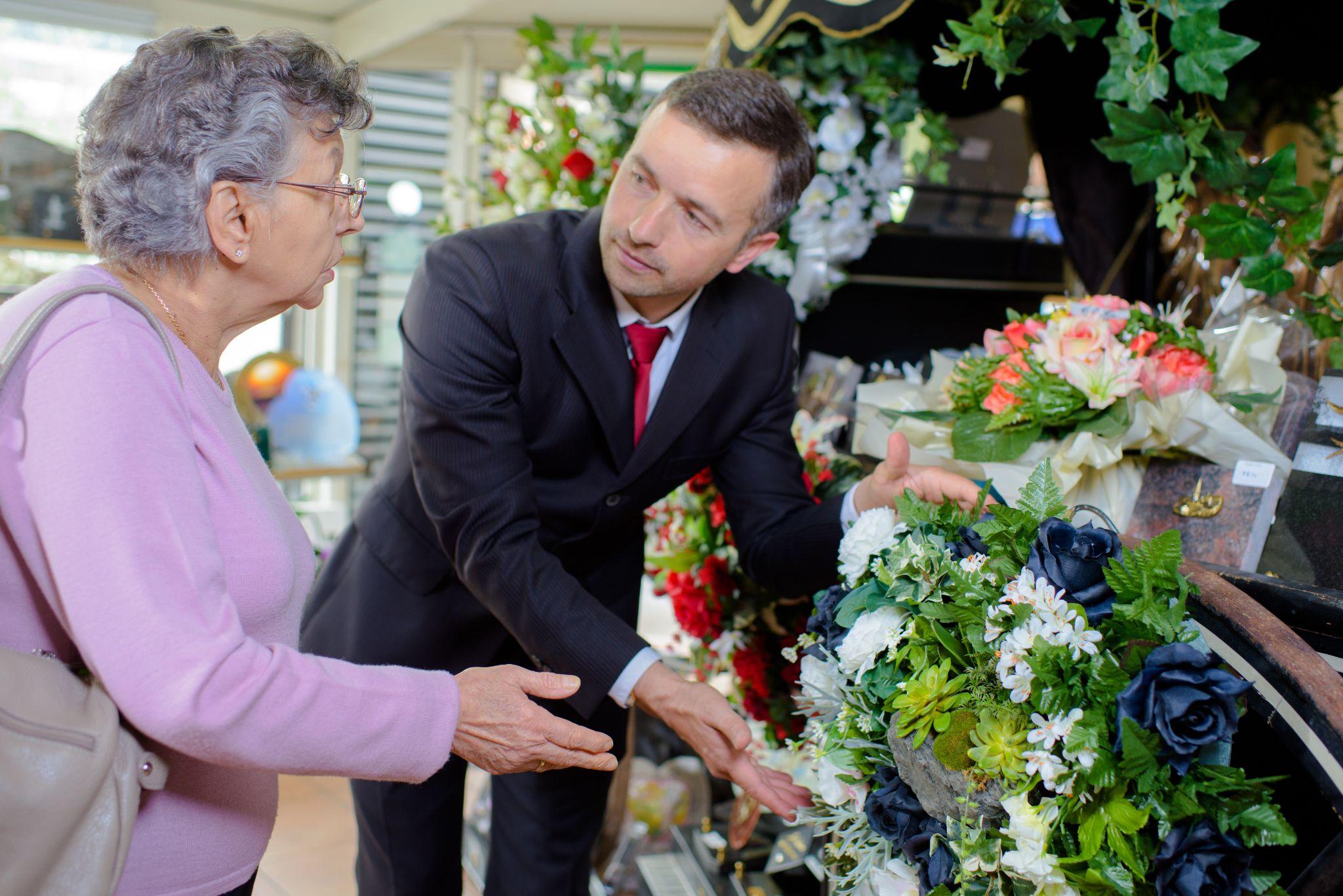 funeral services training with compassionate student